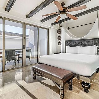 Hilton Vacation Club Cabo Azul Los Cabos — Sample junior suite