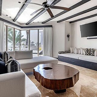 Hilton Vacation Club Cabo Azul Los Cabos — Sample villa living area