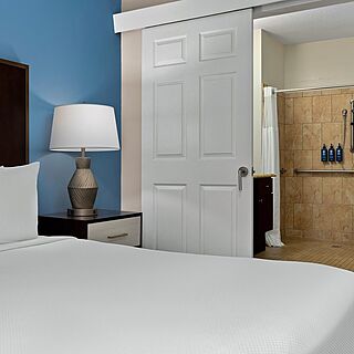 Club Wyndham Cypress Palms &mdash; Sample bedroom
