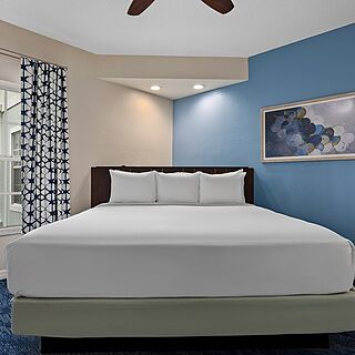 Club Wyndham Cypress Palms — Sample bedroom