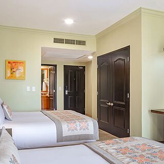Villa del Arco Beach Resort & Spa — Sample deluxe studio