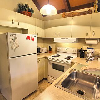 Golf Club Villas at Big Canoe — Sample kitchen