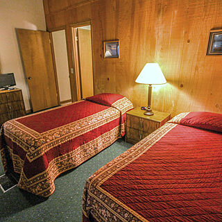 Golf Club Villas at Big Canoe — Sample bedroom