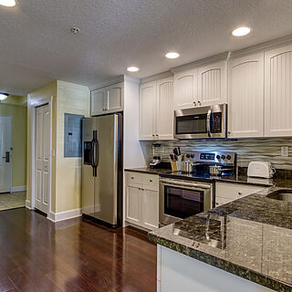 New Hotel Collection Harbourside Resort &mdash; Sample kitchen