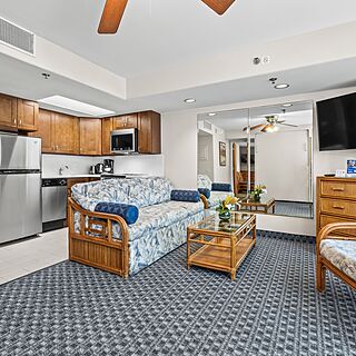 Imperial Hawaii Vacation Club &mdash; Sample living area