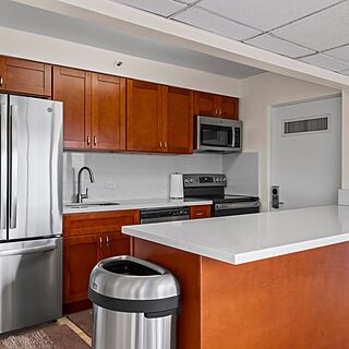 Imperial Hawaii Vacation Club — Sample kitchen