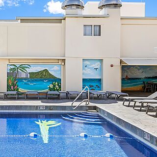 Imperial Hawaii Vacation Club &mdash; Outdoor pool