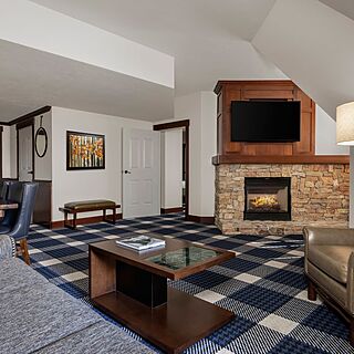 Marriott Grand Residence Club - Lake Tahoe — Sample penthouse living area