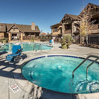 Club at Big Bear Lake — Outdoor pool and hot tub