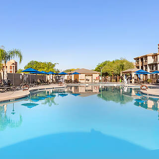 Hilton Vacation Club Scottsdale Links Resort &mdash; Outdoor swimming pool