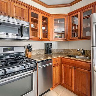 Valdoro Mountain Lodge, a Hilton Grand Vacations Club — Sample studio kitchen