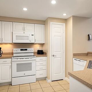 Holiday Inn Club Vacations at Orange Lake Resort - River Island — Sample two-bedroom villa kitchen