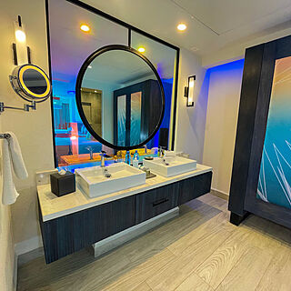 Almar Resort Luxury LGBT Beach Front Experience — Sample suite bathroom