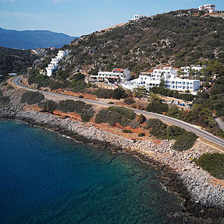 Karma Minoan — Exterior