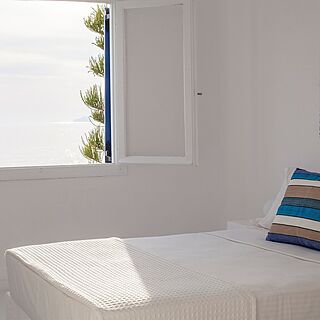 Karma Minoan — Sample bedroom