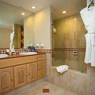 Villa del Palmar Cabo San Lucas — Sample two-bedroom suite bathroom