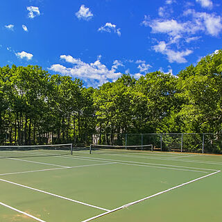 Tennis court - free to use
