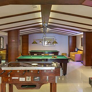 Vila Galé Atlântico — Game room