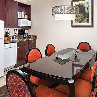 WorldMark Seattle - The Camlin — Sample dining area