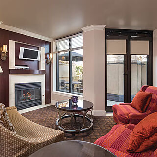 WorldMark Seattle - The Camlin — Sample living area