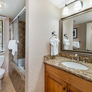 The Ridge Tahoe — Sample Ridge Crest bathroom