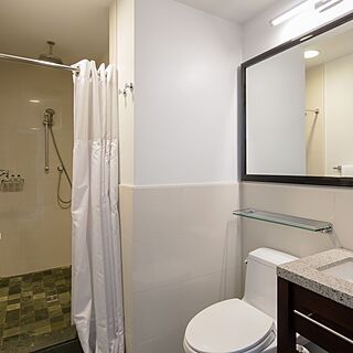 Marriott Vacation Club, New York City — Sample guest room bathroom