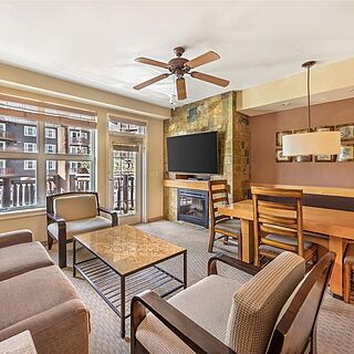 Hilton Vacation Club Lake Tahoe Resort — Sample living area