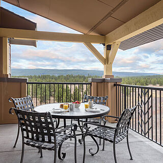 WorldMark West Yellowstone — Sample balcony