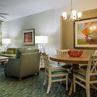 Holiday Inn Club Vacations at South Beach Resort — Sample villa dining area