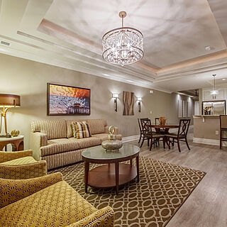 Holiday Inn Club Vacations at South Beach Resort — Sample villa living area