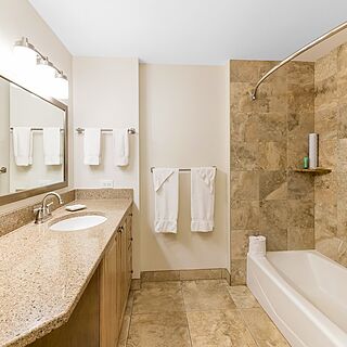 Lawai Beach Resort — Sample bathroom