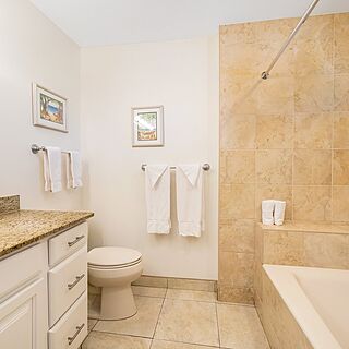 Lawai Beach Resort — Sample bathroom