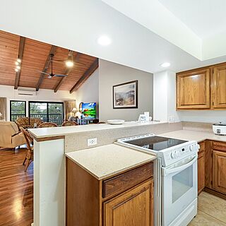 Lawai Beach Resort — Sample kitchen