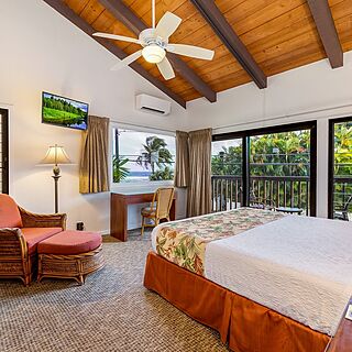 Lawai Beach Resort — Sample bedroom
