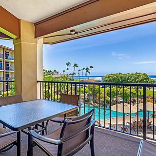 Lawai Beach Resort — Sample lanai
