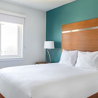 WorldMark Anaheim — Sample bedroom