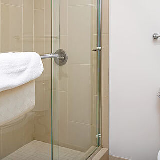 WorldMark Anaheim — Sample bathroom