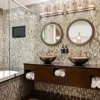 Holiday Inn Club Vacations at Desert Club Resort — Sample two-bedroom Signature villa bathroom