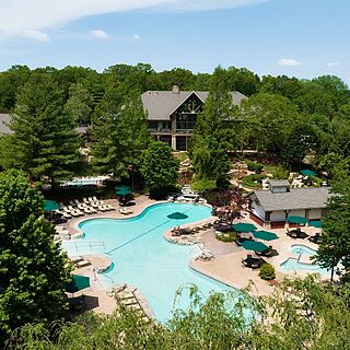 Marriott's Willow Ridge Lodge — Aerial pool view