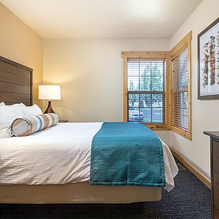 WorldMark Eagle Crest — Sample bedroom
