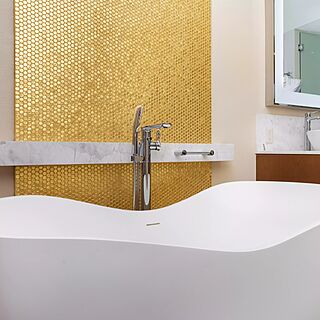 Villa La Valencia Beach Resort & Spa — Sample bathroom