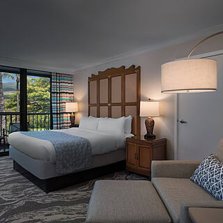 Marriott's Maui Ocean Club - Molokai, Maui & Lanai Towers — Sample bedroom