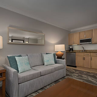 Marriott's Maui Ocean Club - Molokai, Maui & Lanai Towers — Sample living room