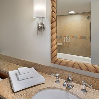 Marriott's Maui Ocean Club - Molokai, Maui & Lanai Towers &mdash; Sample bathroom