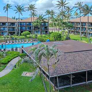 Pono Kai — Resort grounds