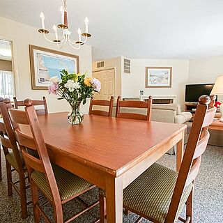 Brewster Green — Sample dining room