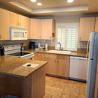 Sand Pebbles Resort — Sample kitchen