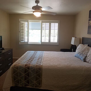 Sand Pebbles Resort — Sample bedroom