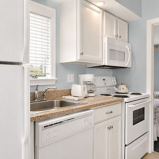 Colonial Acres Resort — Sample kitchen
