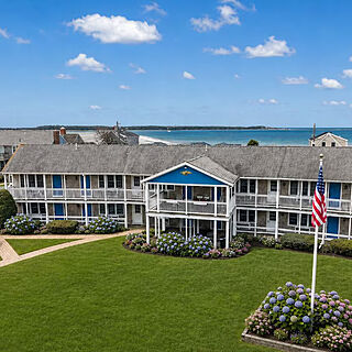 Colonial Acres Resort — Exterior